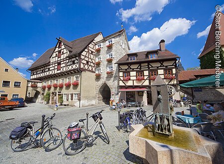 Pettenkoferplatz (Berching, Naturpark Altmühltal)