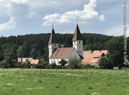 Katholische Pfarrkirche „Maria Himmelfahrt“ (Neunkirchen a.Sand, Nürnberger Land)