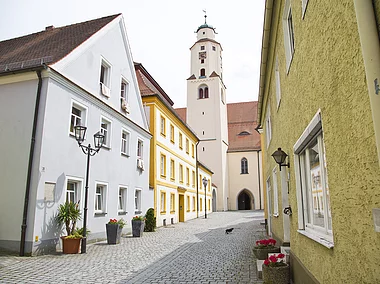 Stadtpfarrkirche St. Walburga (Monheim, Naturpark Altmühltal)