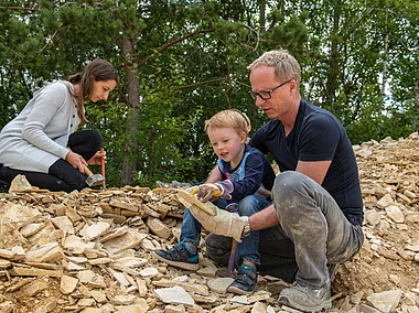 Fossiliensuchen Hobby-Steinbruch (Naturpark Altmühltal)