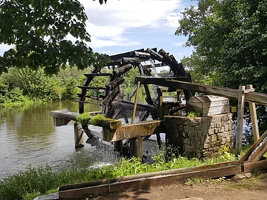 Wasserrad an der Regnitz (Hausen, Fränkische Schweiz)